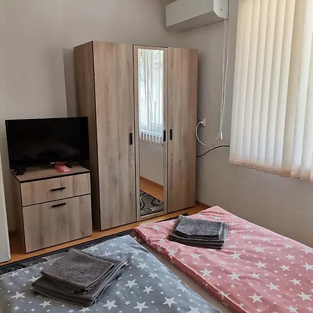 - софи, гр. * Devin